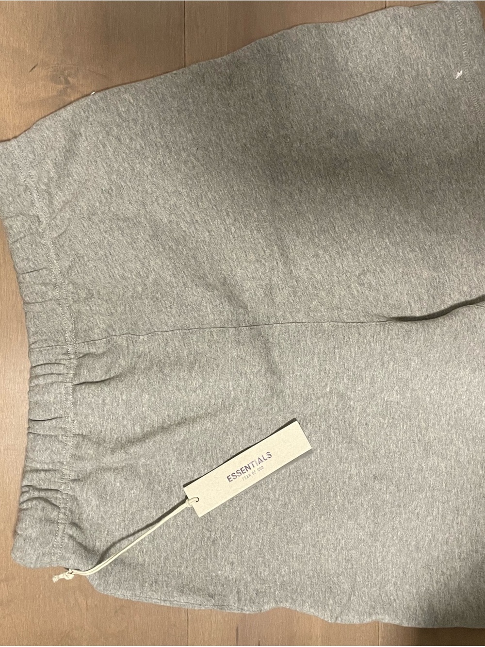 Essentials shorts - Picture 6 of 7
